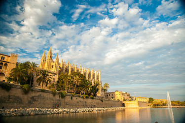 Similar image 11953934