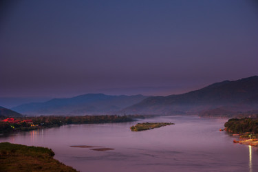 Similar image 11954412