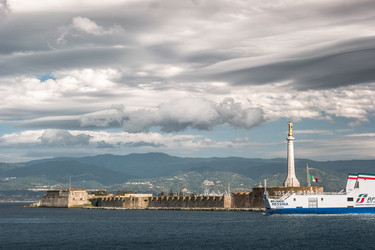 Similar image 11955467