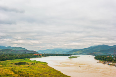 Similar image 11954228