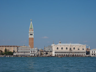 Similar image 11943376