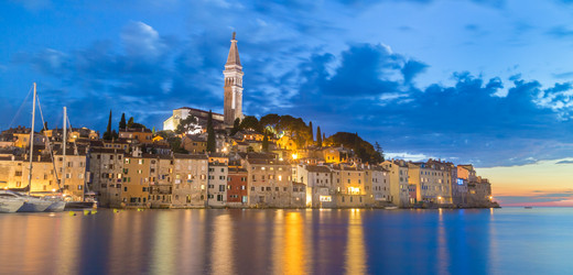 Similar image 11931739