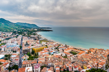 Similar image 11955568