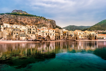 Similar image 11955403