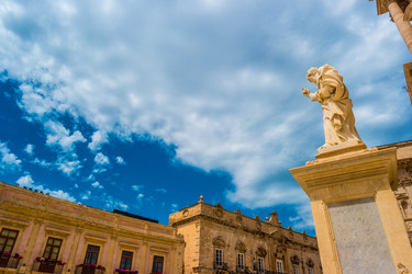 Similar image 11954425