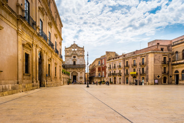 Similar image 11954440