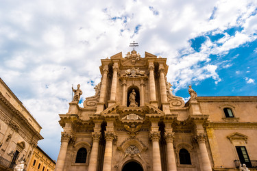 Similar image 11954495