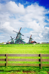 Similar image 11935953