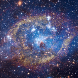 Similar image 11931040