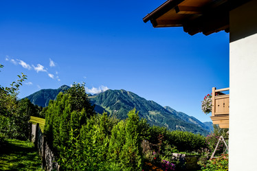 Similar image 11927545