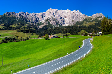 Similar image 11927550