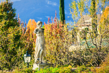 Similar image 11932103