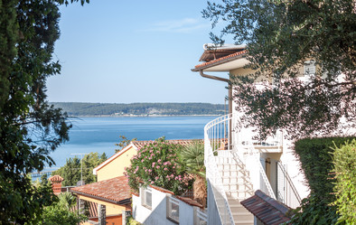 Similar image 11934718