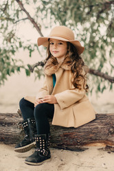 Similar image 11943475