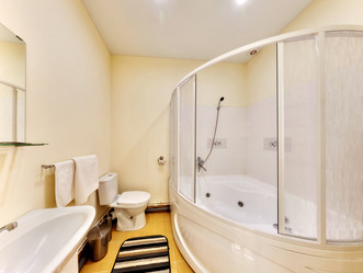 Similar image 11948960