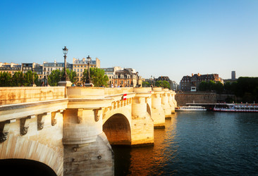 Similar image 11955737