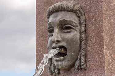 Similar image 12037080