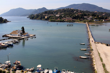 Similar image 11960119