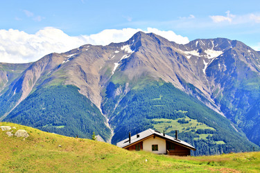 Similar image 11960510