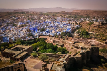 Similar image 12037908