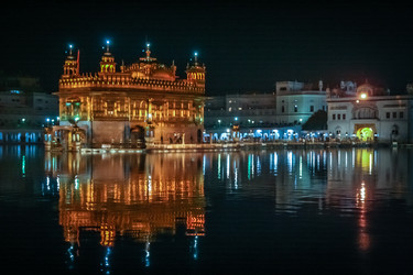 Similar image 12037916