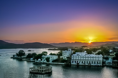 Similar image 12037933