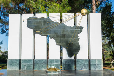 Similar image 12198702