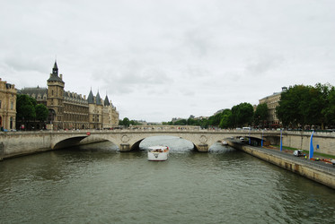 Similar image 12221252