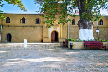 Similar image 12221110