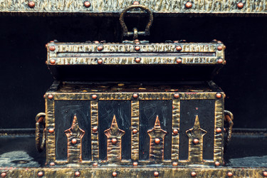 Similar image 12222940