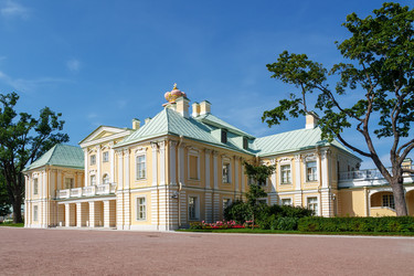 Similar image 12347037