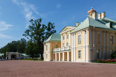 Similar image 12347038