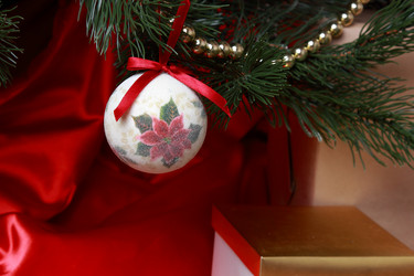 Similar image 12595699