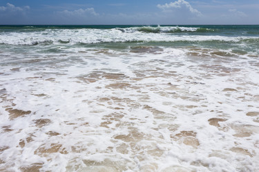 Similar image 12597279