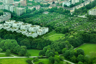 Similar image 12593040