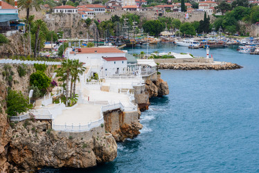 Similar image 12593063