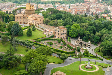 Similar image 12593066