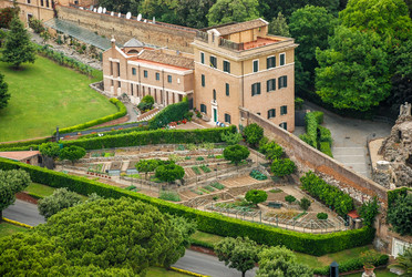 Similar image 12593067