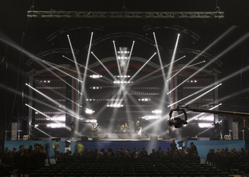 Similar image 12583186