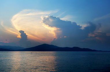 Similar image 12686940