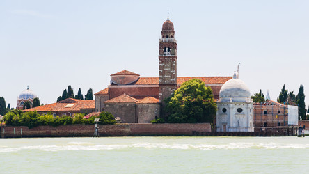 Similar image 12595313