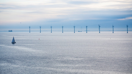 Similar image 12595282