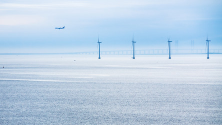 Similar image 12595340