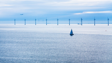 Similar image 12595354