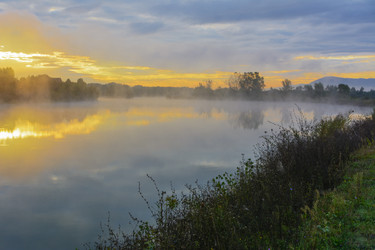 Similar image 12592942