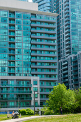 Similar image 12594261