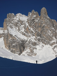 Similar image 12687718