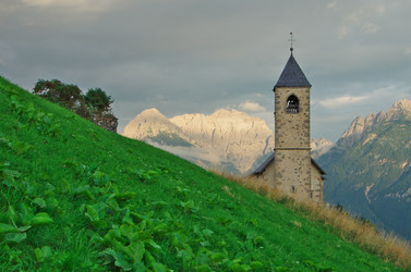 Similar image 12688452