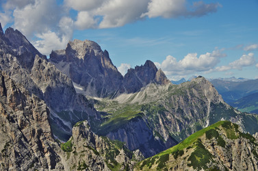 Similar image 12687513