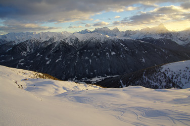 Similar image 12687598